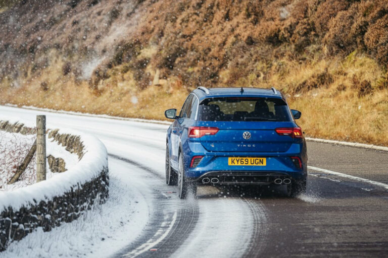AutoBild négyévszakos gumiabroncs-teszt 2025 (215/50 R18) — Bridgestone és a Continental vezetik a mezőnyt