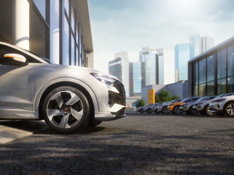 Continental EcoContact 7 Renault EV-khez igazítva: 35%-kal alacsonyabb Rolling Resistance az EU-címke A-Rating kategóriájánál, 30 km extra hatótáv