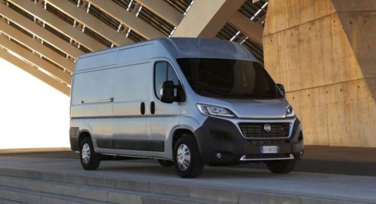 Promobil Nyári Gumiabroncs Teszt 2026 (225/75 R16 C): Vredestein Comtrac 2+ Dominál Lakóautók Számára, Firestone és Barum Küzd Nedves Utakon