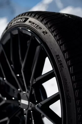 Pirelli P Zero Winter 2 - 4